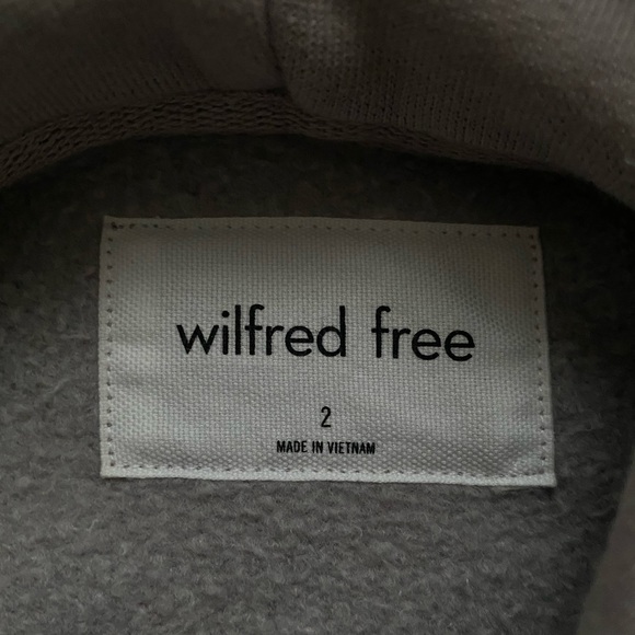 Aritzia Wilfred Free hoodie - Picture 2 of 4